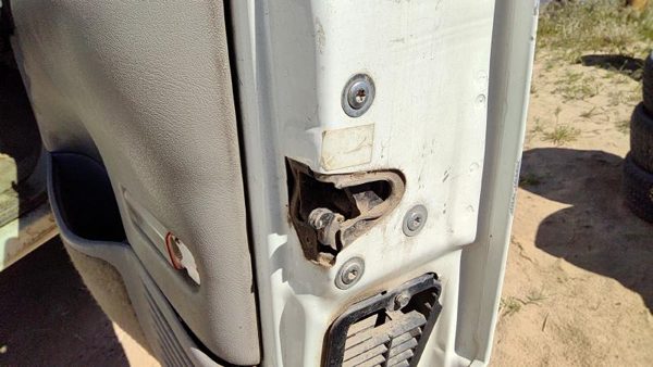 92-99 Chevy Silverado 1500 Passenger Right Front Door Latch With Rods/Cables Oem — photo 3