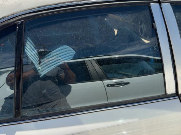 1992-1999 Olds Eighty Eight Passenger Right Rear Side Window Door Glass Oem Back — photo 1
