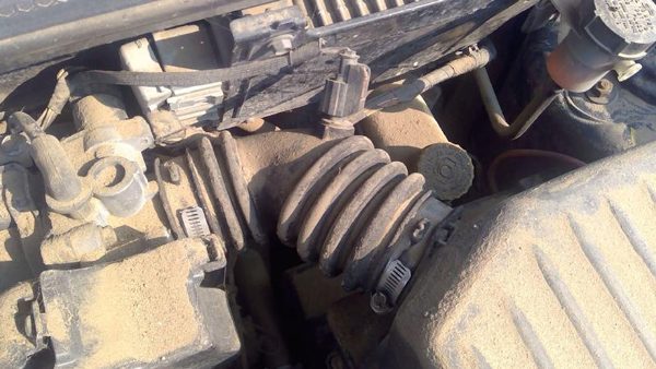 2002 Chrysler Pt Cruiser Intake Tube Resonator Pipe Elbow Rubber Oem Hose 2.4L — photo 2
