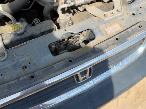 1996-1998 Honda Civic Hood Latch Assembly With Bracket Oem 6071245 — photo 5