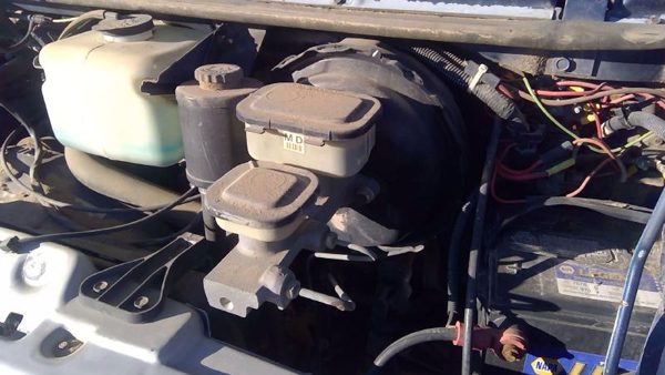 1985-1995 Chevy G20 Van Power Brake Booster With Master Cylinder Pair Set Oem — photo 4