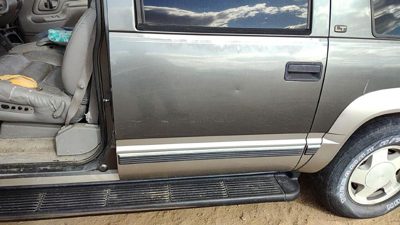 1999 Suburban 1500 Rear Door LH Pewter 11L