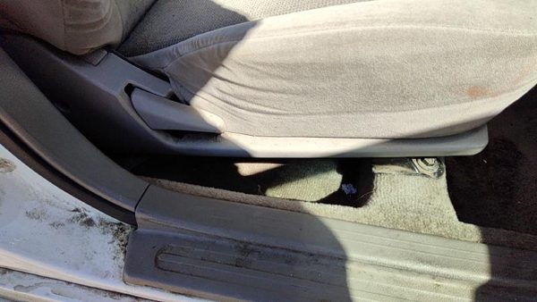 2002-2005 Nissan Altima Passenger Right Side Seat Trim Panel Oem Frost K — photo 1
