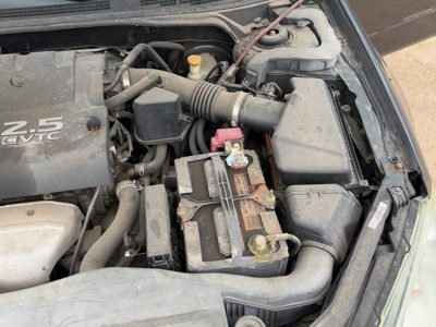 02-06 Altima Complete Air Intake Cleaner Filter Box Housing With Tube Oem 2.5L
