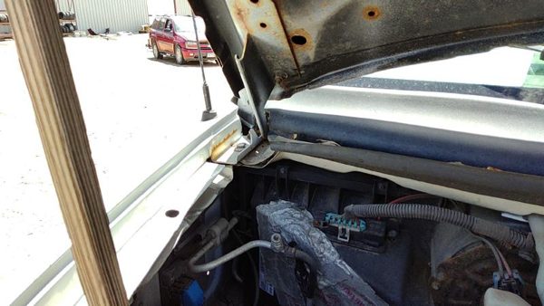 03-24 Chevy Express Van Passenger Right Hood Hinge Assembly Oem White 50U — photo 1