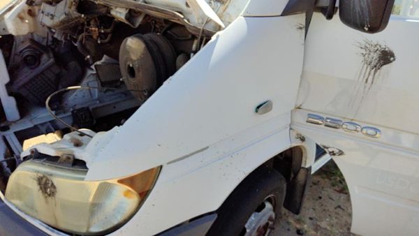 2006 Dodge Sprinter 3500 Fender LH Van White P01 — photo 7