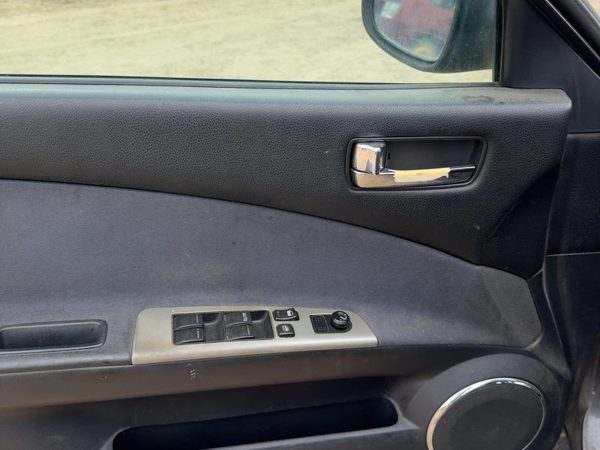 05-06 Altima Driver Left Front Door Trim Panel With Master Switch Charcoal G — photo 5