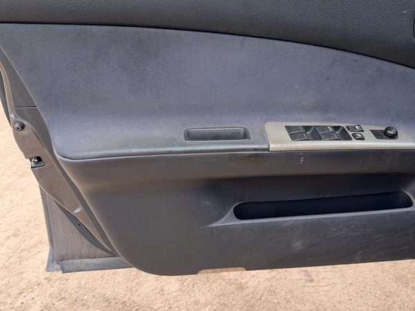 05-06 Altima Driver Left Front Door Trim Panel With Master Switch Charcoal G — photo 9