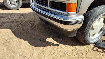 1992-1999 Chevy Suburban Chrome Front Bumper Assembly With Brackets Oem 15574111