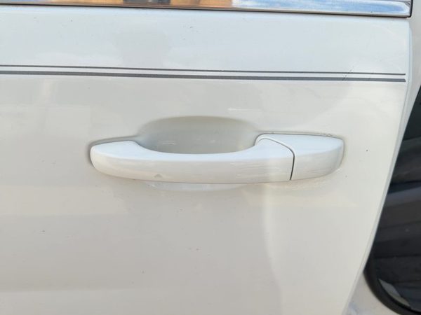 08-16 Town & Country Passenger Right Rear Outside Door Handle Oem Back White Pw1 — photo 1