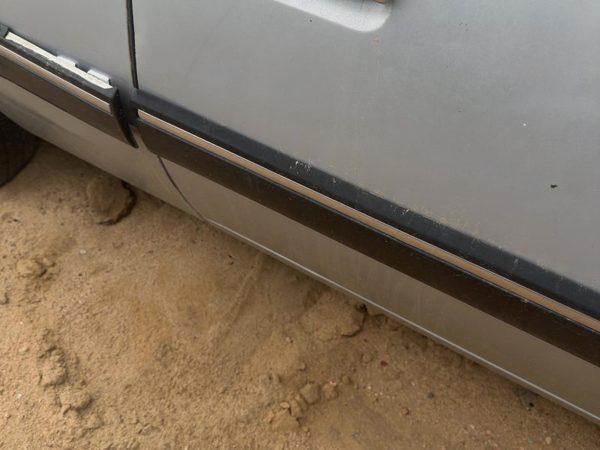 84-87 Pontiac Sunbird Passenger Right Front Moulding From Door Oem Trim Strip — photo 4