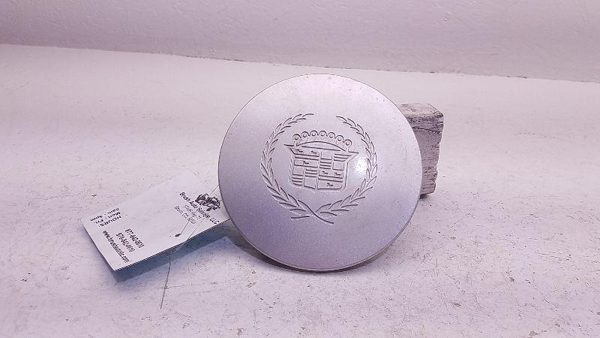 1996 Cadillac Seville Wheel Center Hub Cap Oem Lug Nut Cover — photo 1