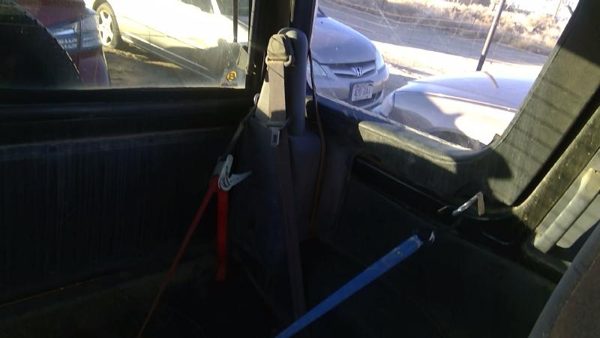 1996 Geo Tracker Driver Left Rear Back Seat Belt Retractor Shoulder Oem Black — photo 3