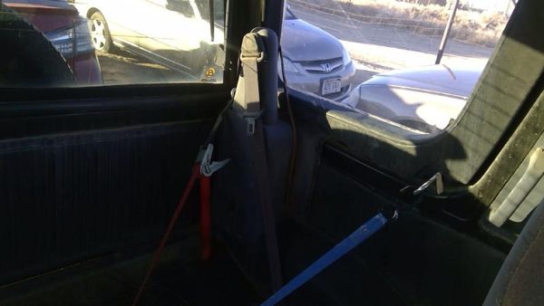 1996 Geo Tracker Driver Left Rear Back Seat Belt Retractor Shoulder Oem Black — photo 2