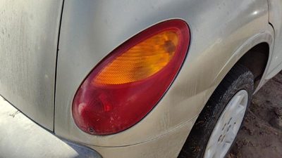 2001-2005 Chrysler Pt Cruiser Passenger Right Tail Light Brake Lamp Oem Rear
