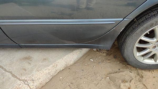 1999-2004 Chrysler 300M Driver Left Rear Lower Rocker Panel Moulding Side Skirt — photo 1
