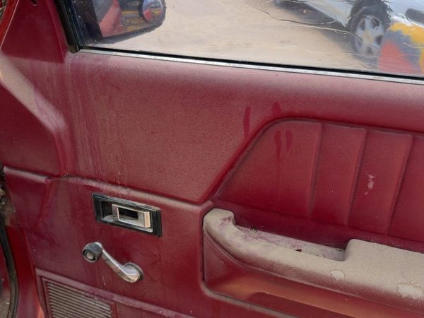 1991-1993 Dodge Dakota Passenger Right Front Door Trim Panel Manual Red — photo 4
