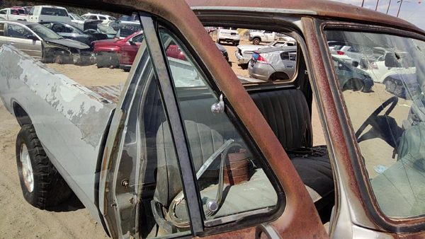 81-86 Ram W250 Passenger Right Front Vent Window Small Door Glass With Frame — photo 6
