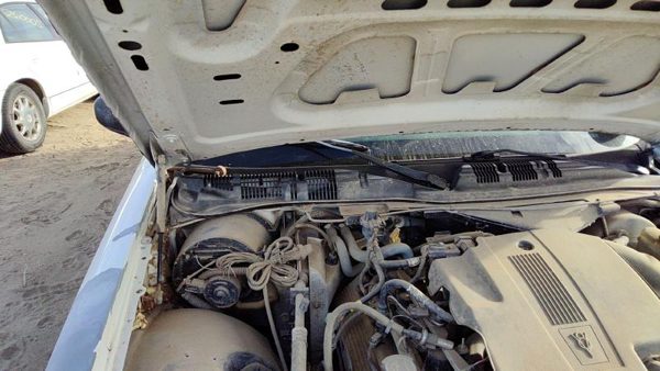 1999-2011 Ford Crown Vic Pair Of Hood Hinges Right Left Set Assembly Oem White — photo 2