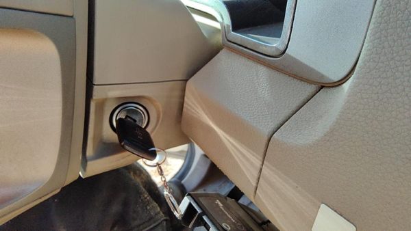 07-14 Lincoln Navigator Ignition Switch Assembly With Key Complete Electrical — photo 2