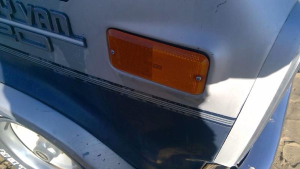 1989 Chevy G20 Van Passenger Right Front Turn Signal Light Lamp Fender Mounted — photo 2