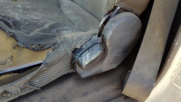 95-07 Isuzu Npr Driver Left Side Seat Trim Panel Oem Gray — photo 2