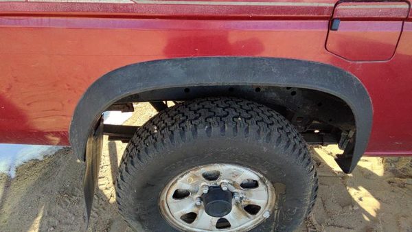 1995-1997 Nissan Hardbody Passenger Right Rear Wheel Flare Moulding Oem Back — photo 3