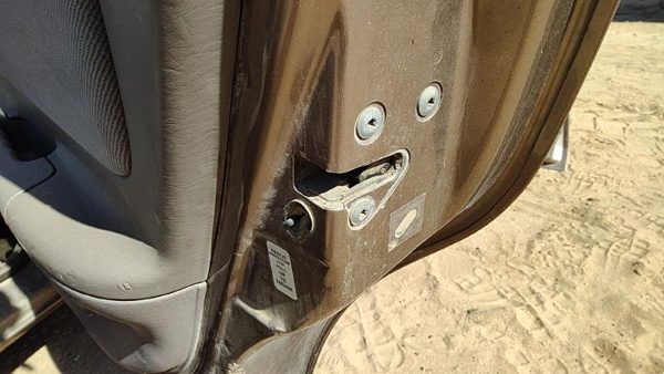 2000-2005 Dodge Neon Passenger Right Rear Door Latch With Rods/Cables Oem Back — photo 3