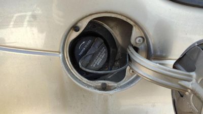 2001-2002 Chrysler Pt Cruiser Fuel Filler Neck Assembly With Gas Cap Oem