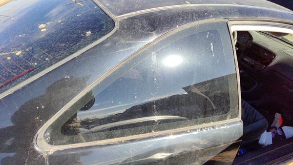 1996-2000 Honda Civic Passenger Right Rear Quarter Glass Back Side Window Coupe — photo 4