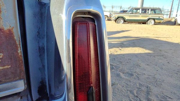 1984 Cadillac Deville Tail Light Assembly RH Sedan — photo 4
