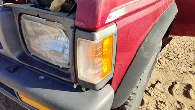 90-97 Nissan Hardbody Driver Left Front Turn Signal Light Lamp Fender Mounted