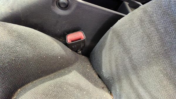 95-00 Stratus Pass/Dr Fr Seat Belt Buckle Receiver (2) — photo 3