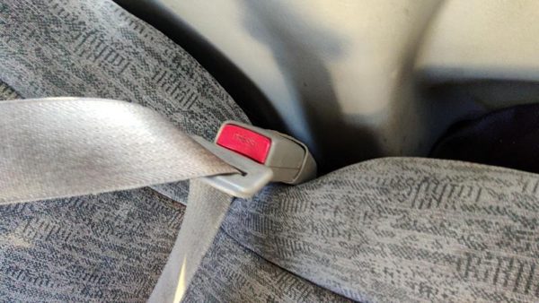 02-04 Trail Blazer Passenger Right Front Seat Belt Buckle Receiver Gray 95D — photo 4