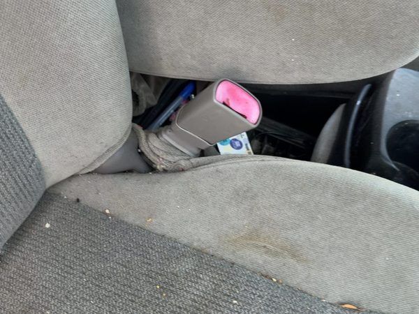2000-2003 Ford Taurus Passenger Right Front Seat Belt Buckle Receiver Oem Gray — photo 4