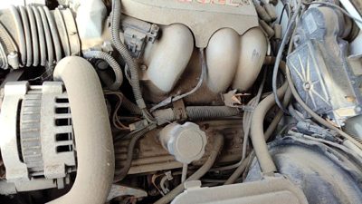 1988-1994 Chevy S10 Blazer Driver Left Valve Cover Oem 4.3L