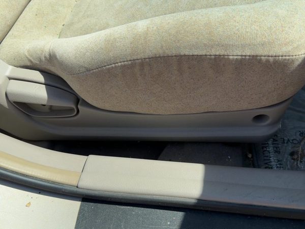 2001-2006 Hyundai Elantra Passenger Right Side Seat Trim Panel Oem Gray Ze — photo 2