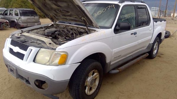 2001 Ford Explorer — vehicle photo 3
