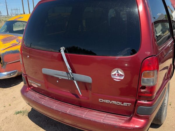2003 Chevy Venture Trunk/decklid/hatch/tailgate Redfire 72U — photo 1