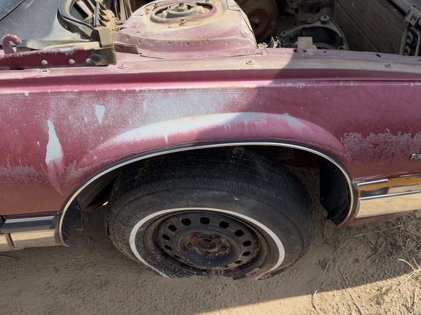 1985-1990 Buick Park Ave Passenger Right Front Fender Oem Red 25526540 — photo 3