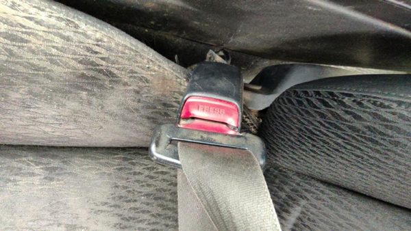 2010-2014 Subaru Legacy Outback Driver Left Front Seat Belt Buckle Receiver Oem — photo 4