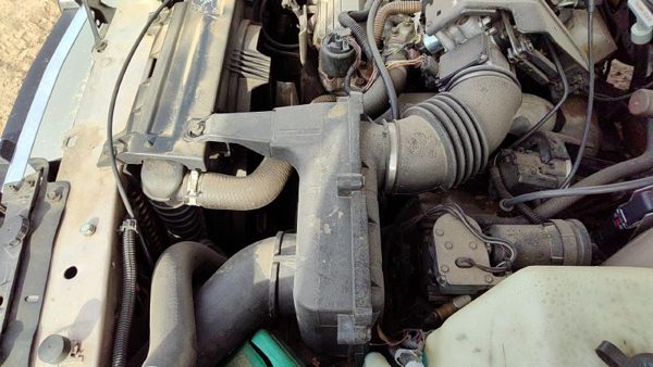 91-94 Park Ave Complete Air Intake Cleaner Filter Box Housing With Tube Oem 3.8L — photo 5