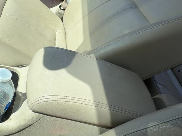 07-16 Impala Center Console Lid Only Arm Rest Fold Down Police Neutral 522 — photo 2