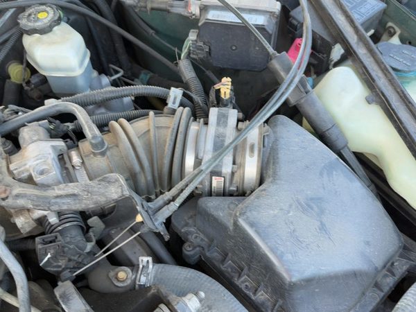 94-01 Lumina Complete Air Intake Cleaner Filter Box Housing With Tube Oem 3.1L — photo 6
