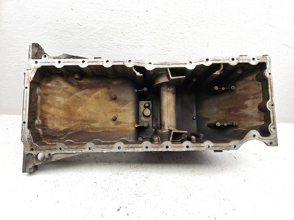 2003-2009 Gmc Envoy Engine Oil Pan With Good Drain Plug Oem 4.2L 12584321 — photo 1