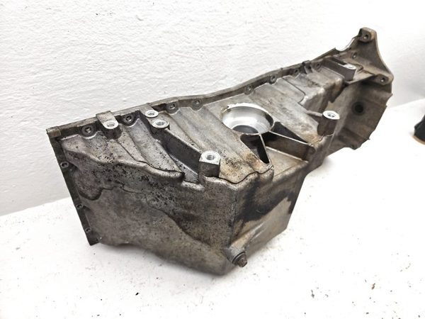 2003-2009 Gmc Envoy Engine Oil Pan With Good Drain Plug Oem 4.2L 12584321 — photo 12