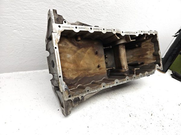 2003-2009 Gmc Envoy Engine Oil Pan With Good Drain Plug Oem 4.2L 12584321 — photo 2