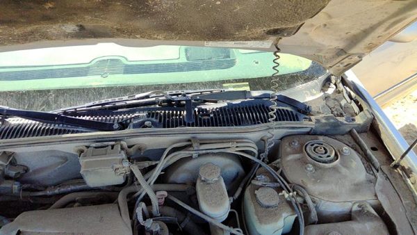97-05 Park Ave Ultra Windshield Wiper Cowl Vent Trim Panel Oem Cover — photo 6