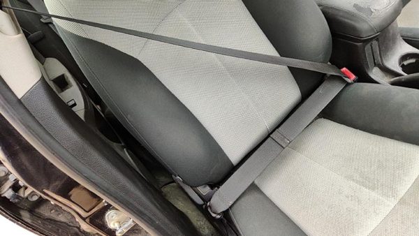 2011 Passenger Right Front Seat Belt Retractor OEM Shoulder Black Afb — photo 3