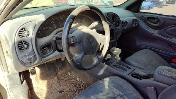 2004 Pontiac Bonneville — vehicle photo 3